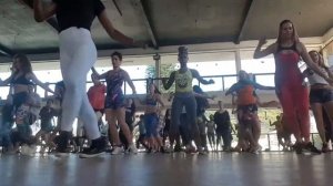 Бразильская Самба | как танцуют на карнавале?