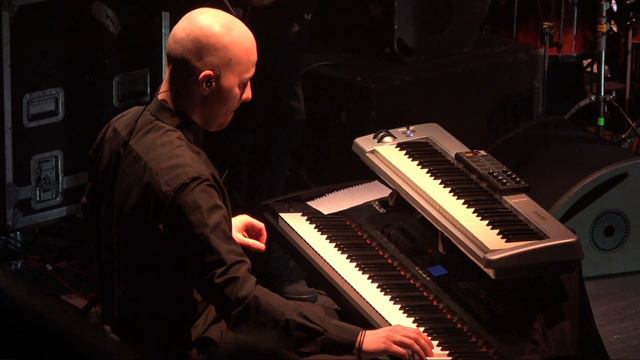 Big Spender - Shirley Bassey - Peruquois cover смотреть онлайн