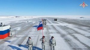 Военный парад на острове Котельный