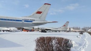 Ну, а теперь, друзья... Ульяновск. Музей гражданской авиации.