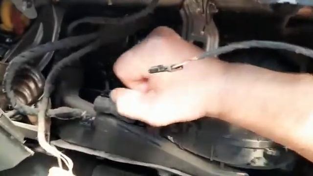 Сверчок джетта 6 в районе бардачка . смотреть онлайн