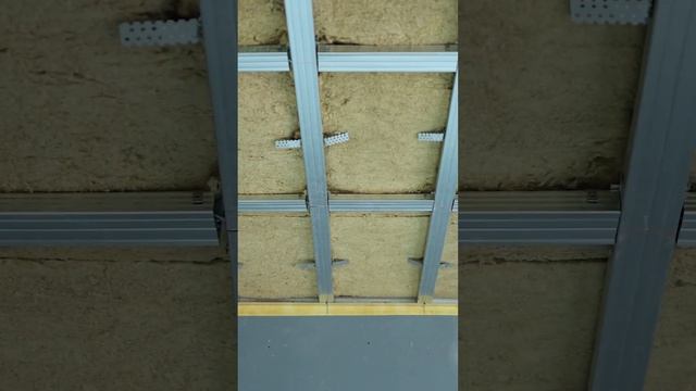 ? ТОЛЩИНА ШУМОИЗОЛЯЦИИ каркасной и бескаркасной. Есть ли разница? смотреть онлайн