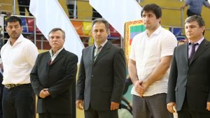 ОЛИМПИЙСКИЙ ЧЕМПИОН ШИРВАНИ МУРАДОВ ГОРДОСТЬ РОССИИ И ДАГЕСТАНА