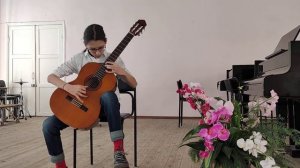 "Клубника? со сливками"  -  О.Киселёв