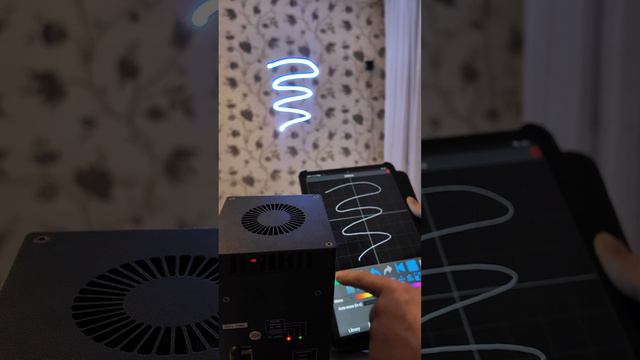 мобильный лазерный проектор для лазерного шоу lasercube mk2