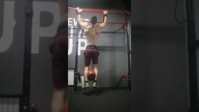 17 подтягиваний с +48кг. 17 Pull-ups +48kg? смотреть онлайн