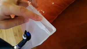Чистка флока. Чистка старого дивана из флока. Как почистить диван?
