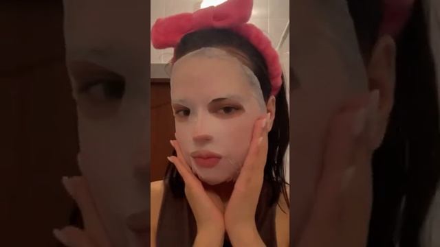 Тканевая маска с протеинами шелка смотреть онлайн