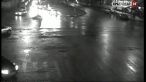 В Краснодаре столкнулись трамвай и иномарка