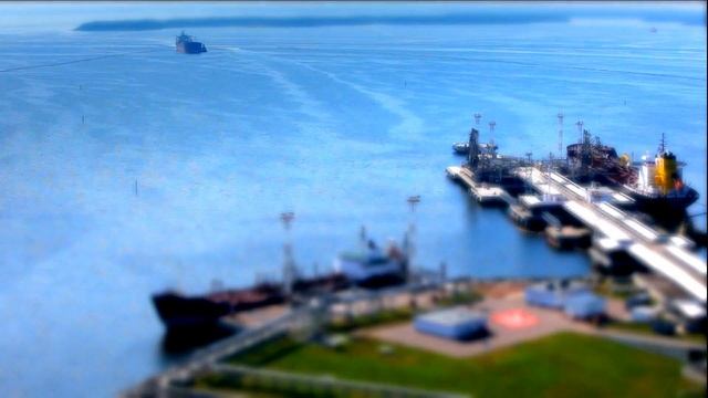 Нефтяной терминал в Высоцке смотреть онлайн