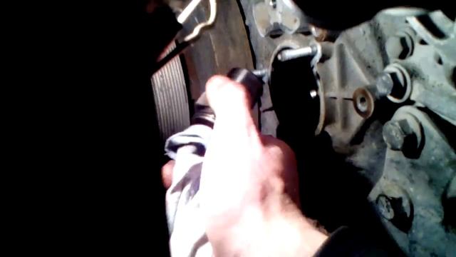 Снятие ТНВД с двигателя 650.10 автомобиль МАЗ 6430 смотреть онлайн