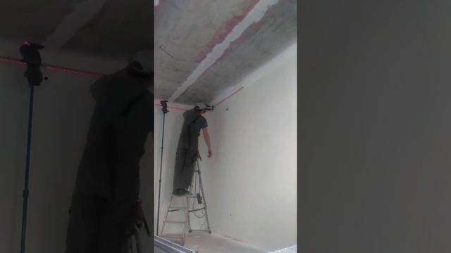 пять минут из жизни монтажника натяжных потолков смотреть онлайн