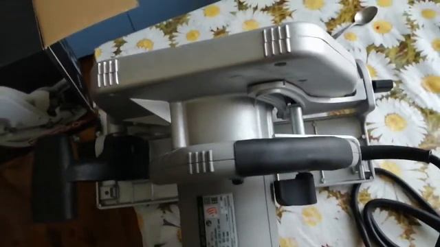 Дисковая пила Интерскол ДП-235 с самым большим диском смотреть онлайн