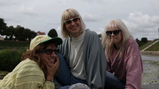 Get To Know Shishi on The Table Read смотреть онлайн