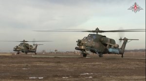 Боевая работа ударных вертолетов Ми-35 и Ми-28.