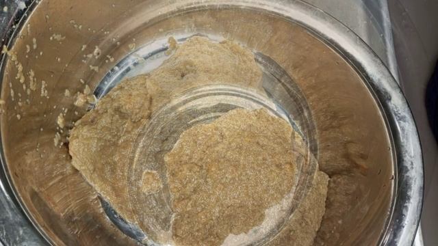 ИКРА САЗАНА  посол