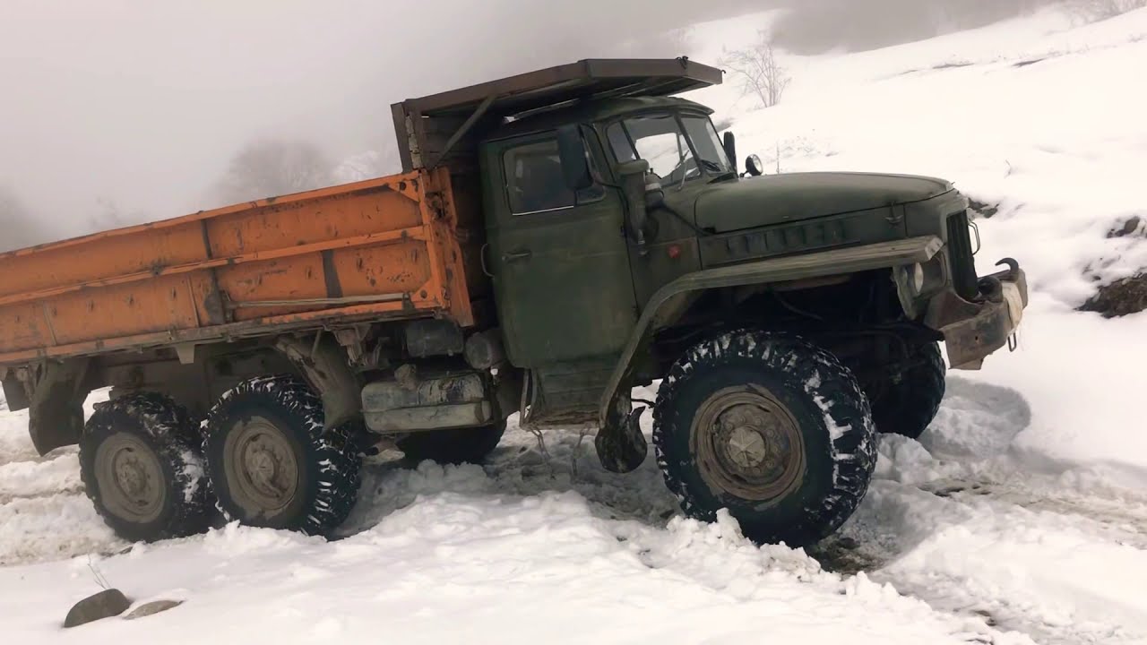 Во Время Оффроуд Резкий подъём УРАЛ, Трактор Т-25, Трактор Т-16