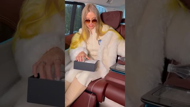 Самая дорогая сумка Chanel! #shorts #victoriaportfolio смотреть онлайн