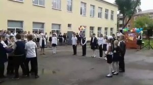 Танец 4 класс (последний звонок)