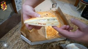 Четырехэтажная пицца от  Crazy Brothers