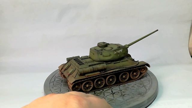 Танк Т- 34-85 AVD models 1/43 смотреть онлайн