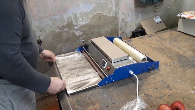 Альтернатива китайской - конструкция диспенсера для пищевой стретч плёнки "горячий стол" ГС 500 Уни