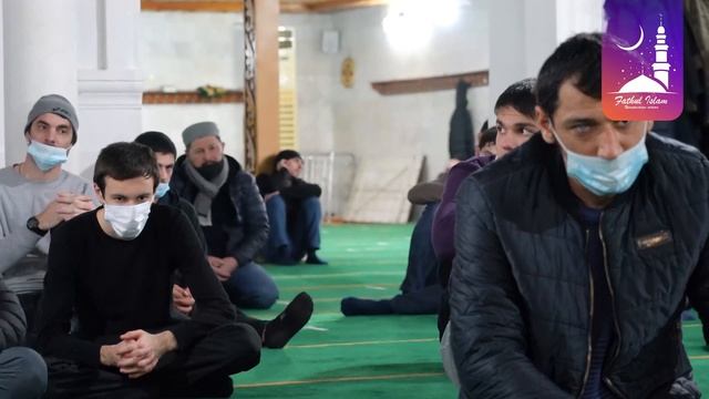 Хотим выделиться, показать себя лучше / Абдуллахаджи Хидирбеков /Фатхуль Ислам смотреть онлайн