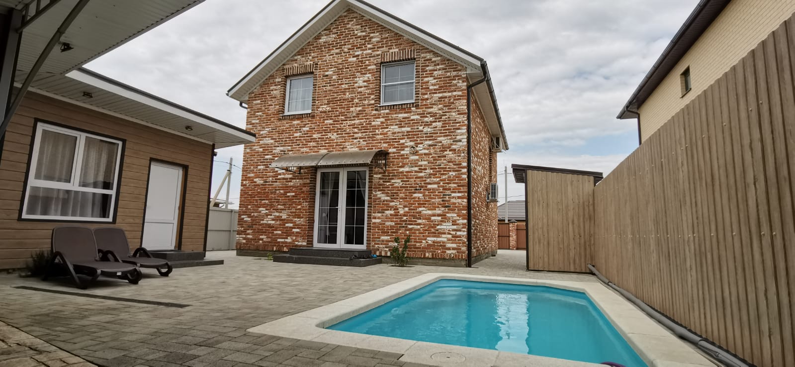 Дом с бассейном, ремонтом и газом в Краснодаре! смотреть онлайн