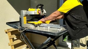 DeWalt d24000