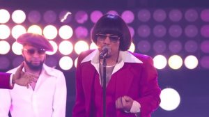 Silk Sonic Billboard Music Awards 2022 Performance "Love's Train"