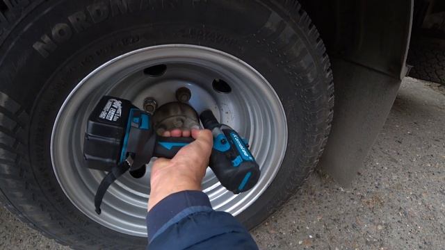 Обзор гайковерт Kamolee 1800H/M смотреть онлайн