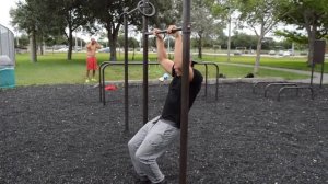 Learn How To Muscle Up In Less Than 5 Minutes