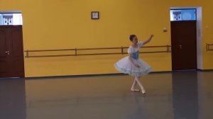 Вариация Лизы из балета "Тщетная предосторожность".Исп. Ляпина Елизавета.