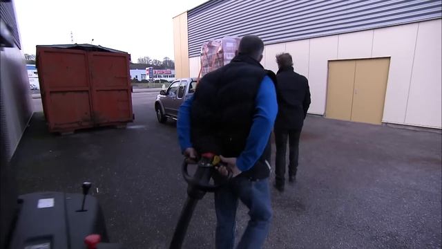 Ils se battent contre le gâchis dû aux dates limite de consommation смотреть онлайн