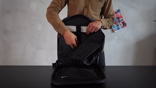 Рюкзак-сумка серый/черный GRIZZLY RU-805-1 смотреть онлайн