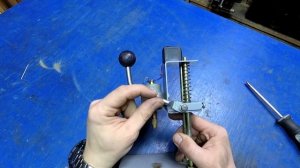 Самый маленький сверлильный станок в моей мастерской!