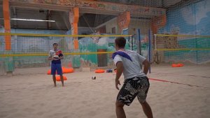 Упражнения для игры в защите в пляжном волейболе. Тренировка для двух человек.