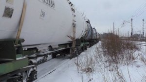 Тепловоз ЧМЭ3-2034 с составом из цистерн