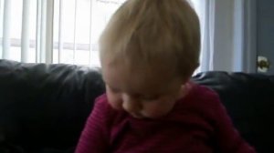 Полетели полетели, на головку сели