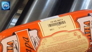 Этикетировочная машина колбасных изделий с весами