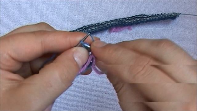 Жакет с короткими рукавами, спицами, регланом сверху