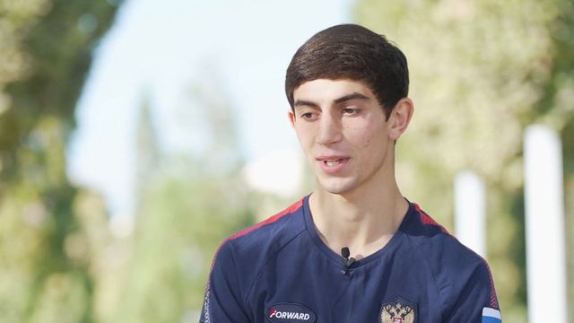 Андрей Пегливанян: «Интересно пообщаться с тяжами» смотреть онлайн