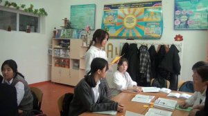 Қазақ тілі мен әдебиеті пәнінің мұғалімі Есжанова Ақжарқын