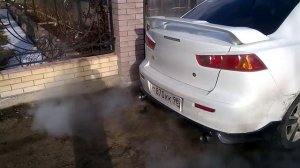 Раздвоенный выхлоп.