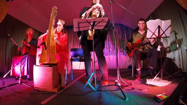 Осиновый Кол-The Foggy Dew, Carolan`s Welcome, Planxy Irwin, The keel Row смотреть онлайн