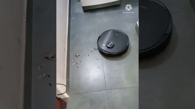 Dusting perfection // robotic vacuum cleaner // ECOVACS deebot ozmo t8 aivi