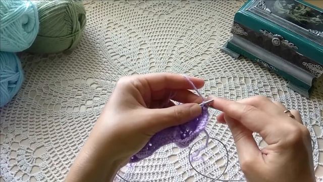 Комбинезон спицами для зайки. Подробный МК смотреть онлайн