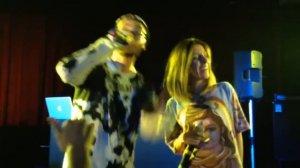 Кристина Си и Мот-планета