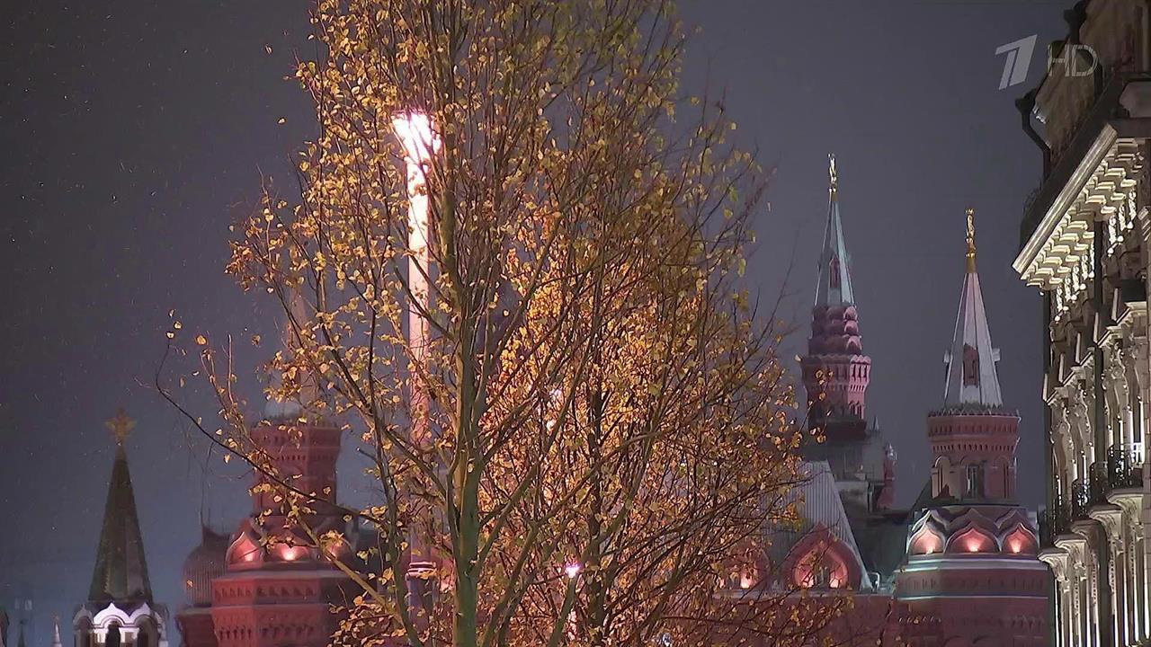 Центральная улица Москвы превращается в липовую аллею