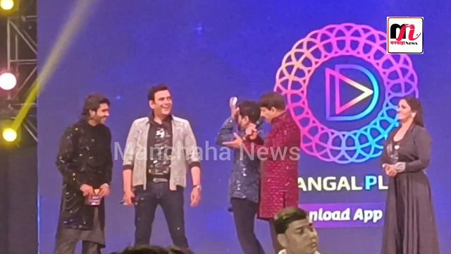 Khesari Lal, Manoj Tiwari, Ravi Kishan और Nirahua जब एक साथ खड़े हुए स्टेज पर फिर...